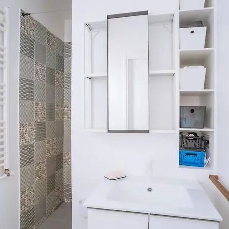 Appartamento Parisian Cosy 1bd Apart For 2